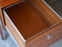 画像をギャラリービューアに読み込む, Finn Juhl “Technocrat” Model 960–21 Desk