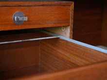 画像をギャラリービューアに読み込む, Finn Juhl “Technocrat” Model 960–21 Desk