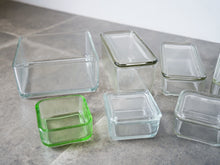 画像をギャラリービューアに読み込む, Wilhelm Wagenfeld Kubus 15 storage containers ヴィルヘルム・ヴァーゲンフェルト クブス ガラス容器 コンテナ バウハウス ドイツ製ヴィンテージ 緑のカラーガラス