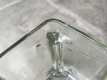 画像をギャラリービューアに読み込む, Wilhelm Wagenfeld Kubus 15 storage containers ヴィルヘルム・ヴァーゲンフェルト クブス ガラス容器 コンテナ バウハウス ドイツ製ヴィンテージ ピッチャー内部に刻印