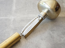 画像をギャラリービューアに読み込む, Vilhelm Lauritzen Louis Poulsen Guldpendel ヴィルヘルム ラウリッツェン ルイス ポールセン 北欧ヴィンテージ 真鍮 ラッカー ペンダントライトのコード