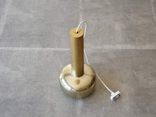 画像をギャラリービューアに読み込む, Vilhelm Lauritzen Louis Poulsen Guldpendel ヴィルヘルム ラウリッツェン ルイス ポールセン 北欧ヴィンテージ 真鍮 ラッカー ペンダントライトの全体