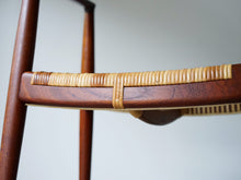 画像をギャラリービューアに読み込む, ザ・チェア ハンスJウェグナー ヨハネス・ハンセン製ヴィンテージチェア Hans J Wegner JH501 The Chair ウェグナーのアームチェアJH501の座枠ある切れ込みに籐を巻き込む