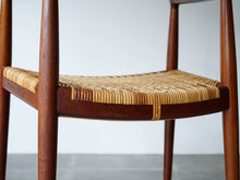 画像をギャラリービューアに読み込む, ザ・チェア ハンスJウェグナー ヨハネス・ハンセン製ヴィンテージチェア Hans J Wegner JH501 The Chair ウェグナーのアームチェアJH501の座面の背もたれ側