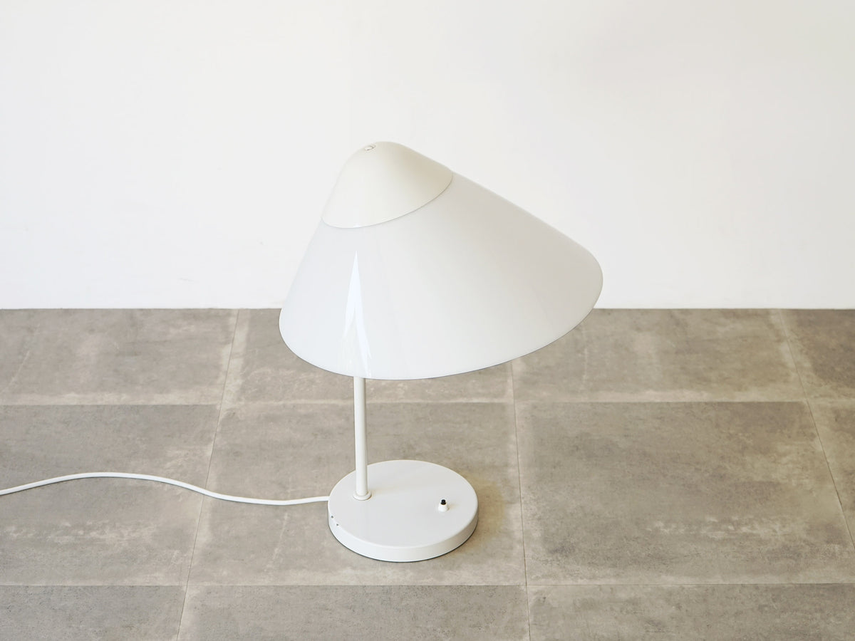 LYFA テーブルランプ　ヴィンテージ　アンティーク　ルイスポールセン Hans J.Wegner（ハンスJ.ウェグナー）Opala オパーラ テーブルランプ