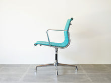 画像をギャラリービューアに読み込む, Charles Eames Ray Eames Aluminium Group Model EA108 Herman Miller チャールズ イームズ レイ イームズ ハーマンミラー アルミニウムグループ モデルEA108 アームチェアの側面