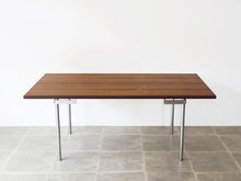 画像をギャラリービューアに読み込む, Hans J Wegner AT318 Andreas Tuck ハンス J ウェグナー 北欧ヴィンテージ ローズウッドダイニングテーブルのやや上から