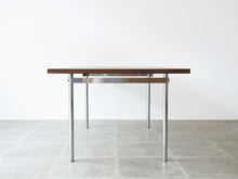 画像をギャラリービューアに読み込む, Hans J Wegner AT318 Andreas Tuck ハンス J ウェグナー 北欧ヴィンテージ ローズウッドダイニングテーブルの金属フレームと脚