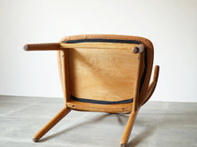 画像をギャラリービューアに読み込む, ヘンリー・ケアヌルフ モデル225 アームチェア 北欧デザインの椅子 Henry Kjærnulf Model 225 Chair 椅子の裏面