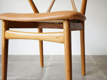 画像をギャラリービューアに読み込む, ヘンリー・ケアヌルフ モデル225 アームチェア 北欧デザインの椅子 Henry Kjærnulf Model 225 Chair 椅子の脚