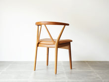 画像をギャラリービューアに読み込む, ヘンリー・ケアヌルフ モデル225 アームチェア 北欧デザインの椅子 Henry Kjærnulf Model 225 Chair 椅子の背面