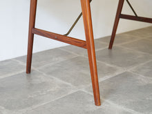 画像をギャラリービューアに読み込む, Arne Wahl Iversen Model 56 Rosewood Desk アルネ・ウォール・アイヴァーセンローズウッドのデスク モデル56 机の脚