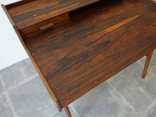 画像をギャラリービューアに読み込む, Arne Wahl Iversen Model 56 Rosewood Desk アルネ・ウォール・アイヴァーセンローズウッドのデスク モデル56 机の天面 豪華な木目