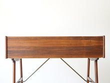 画像をギャラリービューアに読み込む, Arne Wahl Iversen Model 56 Rosewood Desk アルネ・ウォール・アイヴァーセンローズウッドのデスク モデル56 机の背面