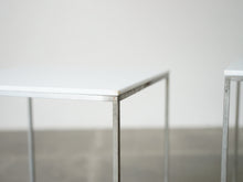 画像をギャラリービューアに読み込む, ポールケアホルム ネストテーブル Poul Kjærholm PK71 Three nesting tables E Kold Christensen ケアホルムのEKC製ビンテージテーブル 白いアクリルの天板と細いスチールのフレーム