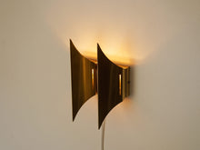 画像をギャラリービューアに読み込む, Bent Karlby Gothic Ⅱ Lyfa ベント カールビー ゴシック2(2連タイプ)リーファ 北欧ヴィンテージ ブラケットライト 真鍮のウォールランプ 点灯イメージやや上から