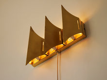 画像をギャラリービューアに読み込む, Bent Karlby Gothic Lyfa ベント カールビー ゴシック リーファ 北欧ヴィンテージ ブラケットライト ウォールランプ の点灯イメージ 下から