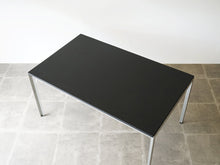 画像をギャラリービューアに読み込む, Poul Kjærholm Academy table Rud Rasmussen 黒いワークデスク ポール・ケアホルム アカデミーテーブル ルド・ラスムッセン ヴィンテージ テーブルの天面