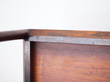画像をギャラリービューアに読み込む, Bernt Petersen ベアント・ペーターセンブラジリアンローズウッドのコーヒーテーブル 鍵編み脚 テーブルの裏面にシミ