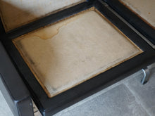 画像をギャラリービューアに読み込む, ポール・ケアホルムのソファPK31 ツーシーター Poul Kjærholm PK31 Sofa E Kold Christensen EKC製ヴィンテージ 北欧インテリア デザイナーズソファ 黒革のソファのクッションを外した様子 座面にシミや汚れ