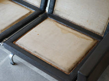 画像をギャラリービューアに読み込む, ポール・ケアホルムのソファPK31 ツーシーター Poul Kjærholm PK31 Sofa E Kold Christensen EKC製ヴィンテージ 北欧インテリア デザイナーズソファ 黒革のソファのクッションを外した様子 汚れあり