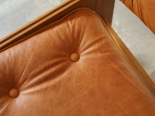画像をギャラリービューアに読み込む, Grete Jalk Chair グレーテ・ヤルク オーク材とレザーのチェア 1960年代北欧ビンテージ 椅子のクッションのボタン