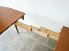 画像をギャラリービューアに読み込む, Arne Vodder Model227 Table with extension