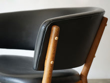画像をギャラリービューアに読み込む, Nanna Ditzel Jørgen Ditzel Model 83 easy chair ナナ・ディッツェル&ヨルゲン・ディッツェル モデル83 黒革のイージーチェア 椅子のフレームの木ダボは後付けされている