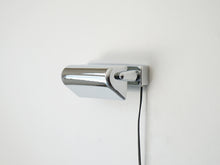 画像をギャラリービューアに読み込む, Lyfa Wall lamp リーファ ウォールランプ 北欧ヴィンテージ ブラケットライト シェードを下に向けた様子