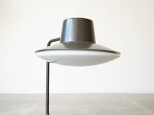 画像をギャラリービューアに読み込む, Arne Jacobsen Louis Poulsen Oxford Lamp アルネ ヤコブセン ルイス ポールセン オックスフォード 北欧ヴィンテージ テーブルランプのオパールガラスシェード