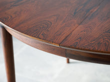 画像をギャラリービューアに読み込む, Danish Design Rosewood Extension Table デンマークデザイン ローズウッド 北欧ヴィンテージ 延長式 円形ダイニングテーブルの縁