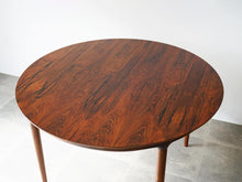 画像をギャラリービューアに読み込む, Danish Design Rosewood Extension Table デンマークデザイン ローズウッド 北欧ヴィンテージ 延長式 円形ダイニングテーブルの木目