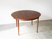 画像をギャラリービューアに読み込む, Danish Design Rosewood Extension Table デンマークデザイン ローズウッド 北欧ヴィンテージ 延長式 円形ダイニングテーブル