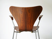 画像をギャラリービューアに読み込む, Arne Jacobsen “Seven Chair” Model 3207