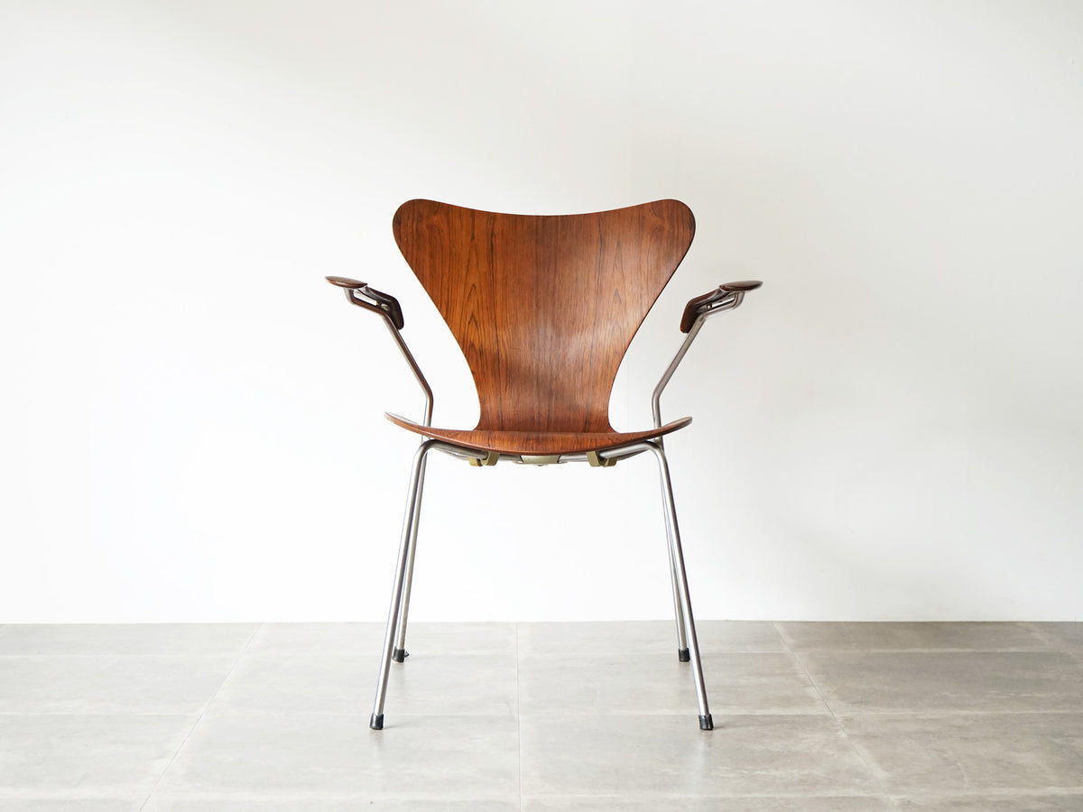 FRITZ HANSEN セブンチェア　ARNE JACOBSEN FRITZ HANSEN（フリッツ・ハンセン）セブンチェア カラードアッシュ