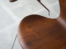 画像をギャラリービューアに読み込む, Arne Jacobsen “Seven Chair” Model 3207