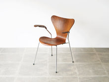 画像をギャラリービューアに読み込む, Arne Jacobsen “Seven Chair” Model 3207