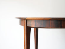 画像をギャラリービューアに読み込む, デンマークデザイン ローズウッド 北欧ヴィンテージ 延長式ダイニングテーブルの縁と脚