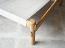 画像をギャラリービューアに読み込む, Danish design Easy chair with canvas デンマークデザイン キャンバス生地張り 北欧ヴィンテージ イージチェア オーク材の脚