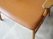 画像をギャラリービューアに読み込む, Hans J Wegner CH22 Carl Hansen&Søn ハンス ウェグナー カールハンセン オーク革張り イージチェア アームチェアの座面