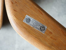 画像をギャラリービューアに読み込む, Hans J Wegner CH22 Carl Hansen&Søn ハンス ウェグナー カールハンセン オーク革張り イージチェア アームチェアのメーカーラベル