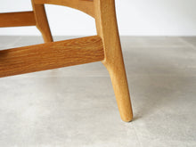 画像をギャラリービューアに読み込む, Hans J Wegner CH22 Carl Hansen&Søn ハンス ウェグナー カールハンセン オーク革張り イージチェア アームチェアの脚