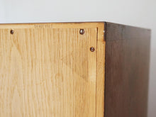 画像をギャラリービューアに読み込む, Hans J Wegner Ry Møbler Ry28 ハンス ウェグナー ローズウッド 北欧ヴィンテージ キャビネットの背面