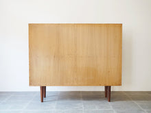 画像をギャラリービューアに読み込む, Hans J Wegner Ry Møbler Ry28 ハンス ウェグナー ローズウッド 北欧ヴィンテージ キャビネットの背面