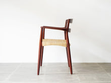 画像をギャラリービューアに読み込む, Ejner Larsen Aksel Bender Madsen Willy Beck アイナー ラーセン アクセル ベンダー マッセン ヴィリーベック 籐編み チークアームチェアの側面