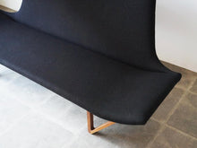 画像をギャラリービューアに読み込む, Tove Edvard Kindt Larsen Brdr Petersen Pagode トーベ エドワード キンドラーセン パゴダ 北欧ヴィンテージ 黒ウール ソファの座面