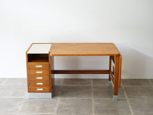 画像をギャラリービューアに読み込む, Tove Edvard Kindt-Larsen Childrens Desk トーベ・キンドラーセン 北欧ビンテージ 子ども用デスク 学習机 デザイナーズデスクをやや上から
