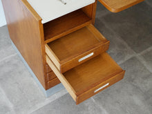 画像をギャラリービューアに読み込む, Tove Edvard Kindt-Larsen Childrens Desk トーベ・キンドラーセン 北欧ビンテージ 子ども用デスク 学習机 デザイナーズデスクの左側に引き出し