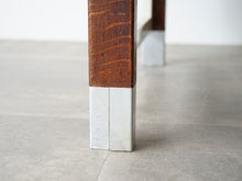 画像をギャラリービューアに読み込む, Tove Edvard Kindt-Larsen Childrens Desk トーベ・キンドラーセン 北欧ビンテージ 子ども用デスク 学習机 デザイナーズデスクの足元にシルバーのシートが貼られている