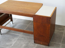 画像をギャラリービューアに読み込む, Tove Edvard Kindt-Larsen Childrens Desk トーベ・キンドラーセン 北欧ビンテージ 子ども用デスク 学習机 デザイナーズデスクの裏側